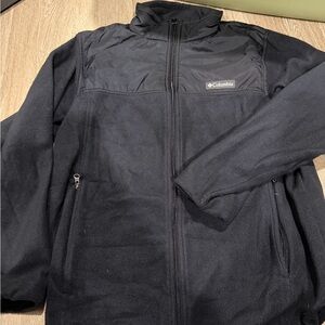 Columbia women’s  black fleece Performance Jacket